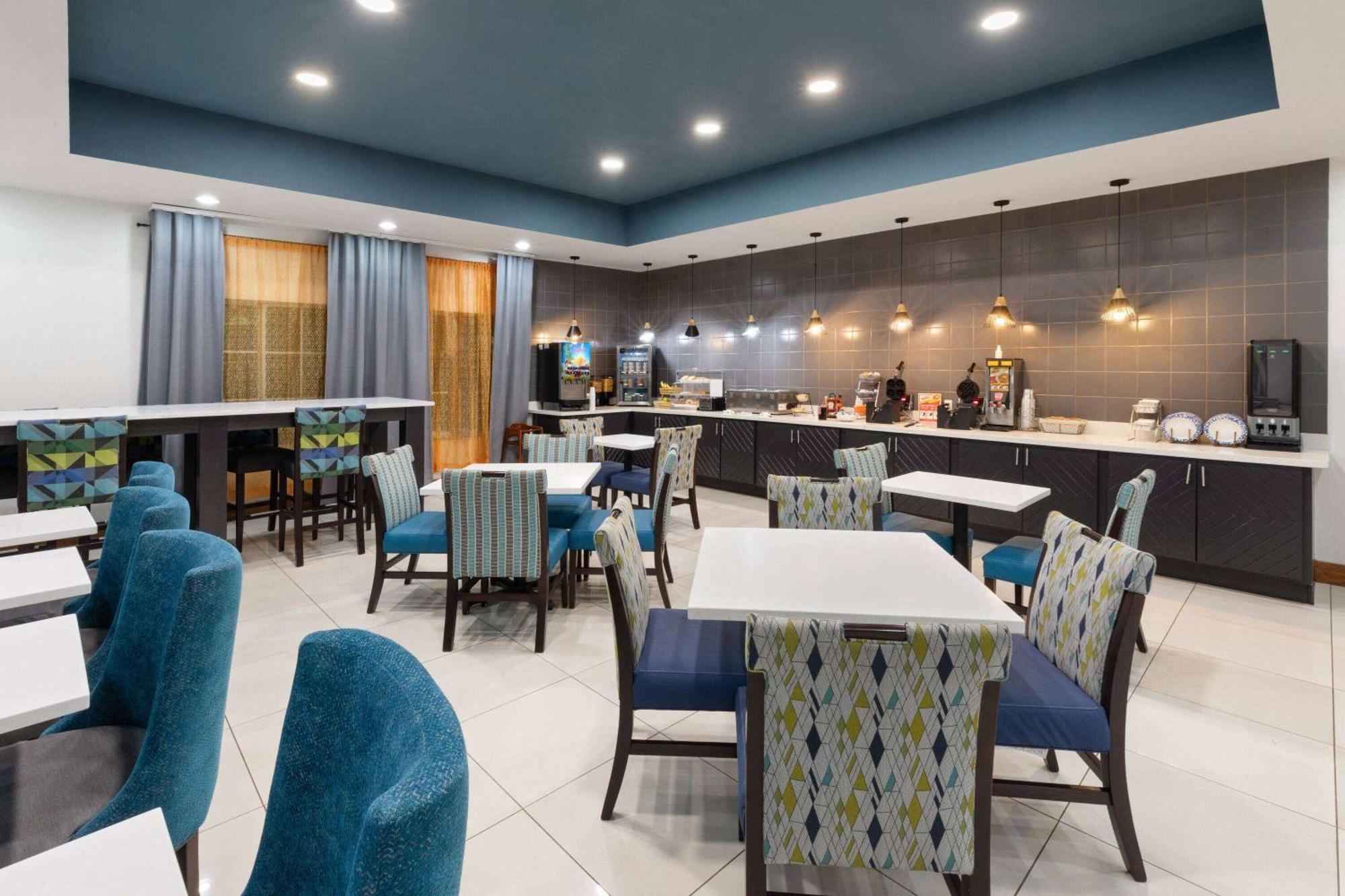 La Quinta By Wyndham Austin Nw/Lakeline Mall Cedar Park Exterior photo